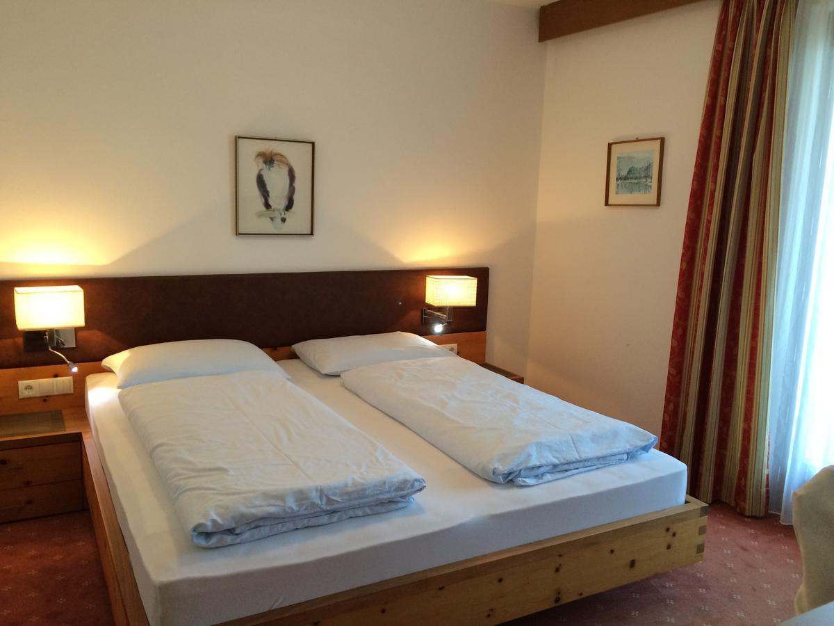 טירולו Hotel Garni Paler מראה חיצוני תמונה